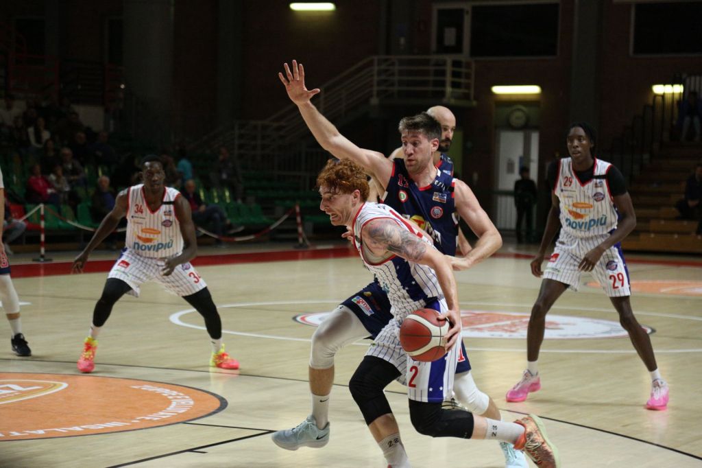 Una Novipiù a briglia sciolta travolge Fidenza (87-67) e ottiene la prima vittoria casalinga
